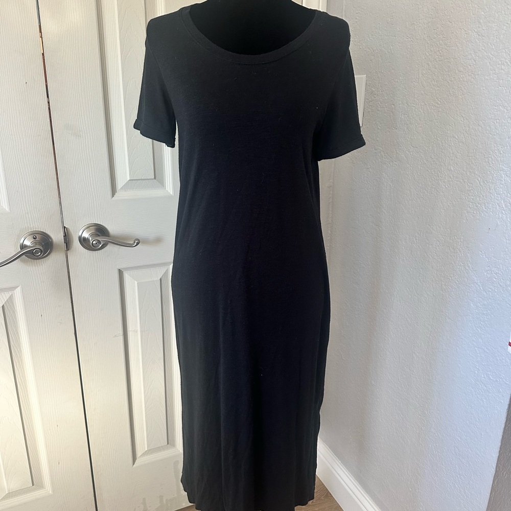Jessica Simpson Black Short-Sleeve Midi Dress